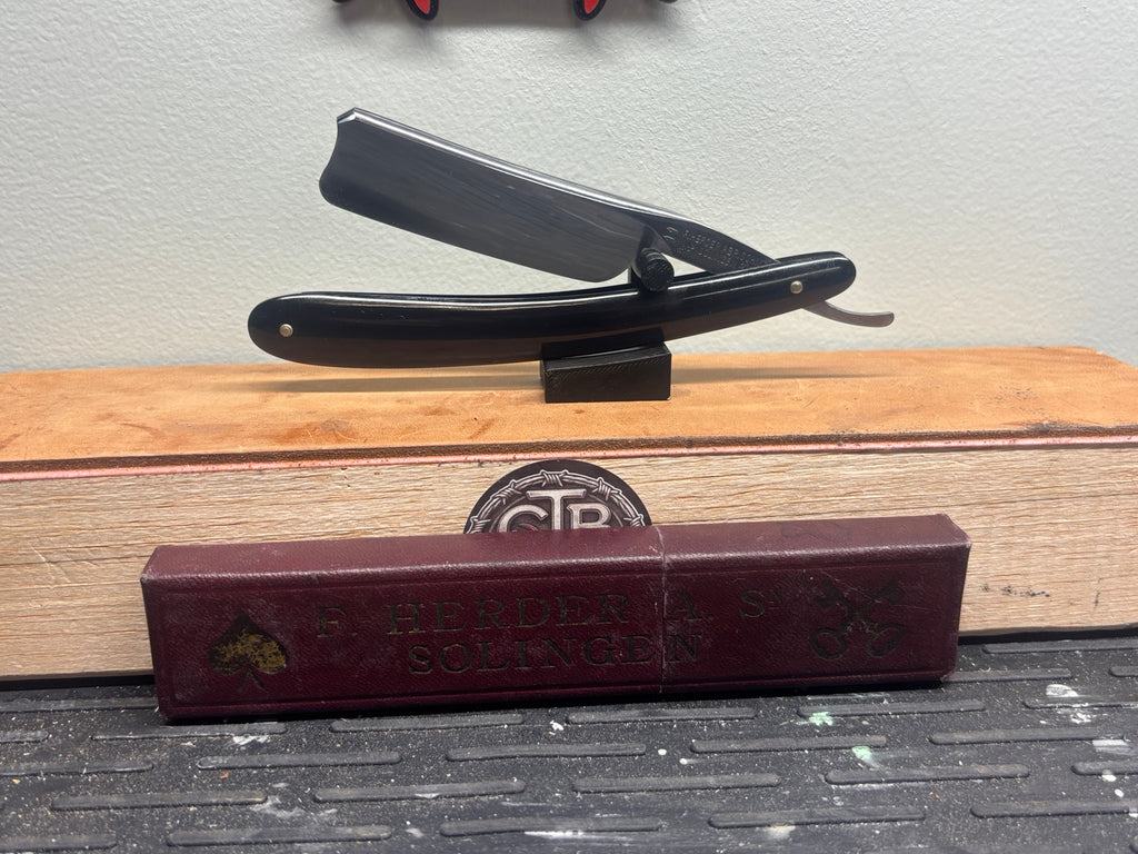 F. Herder Abr. Sohn No. 11 Straight Razor