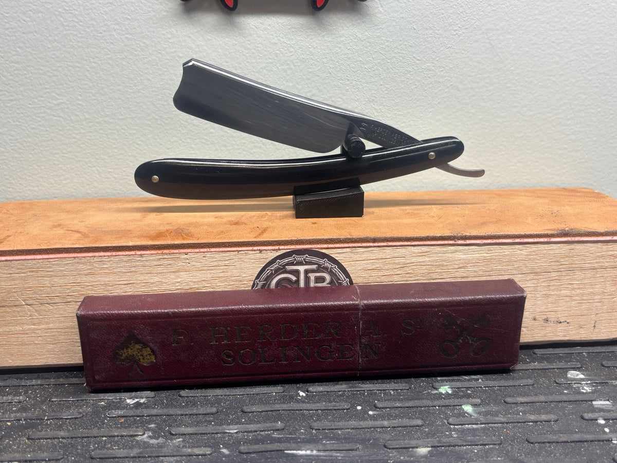 F. Herder Abr. Sohn No. 11 Straight Razor