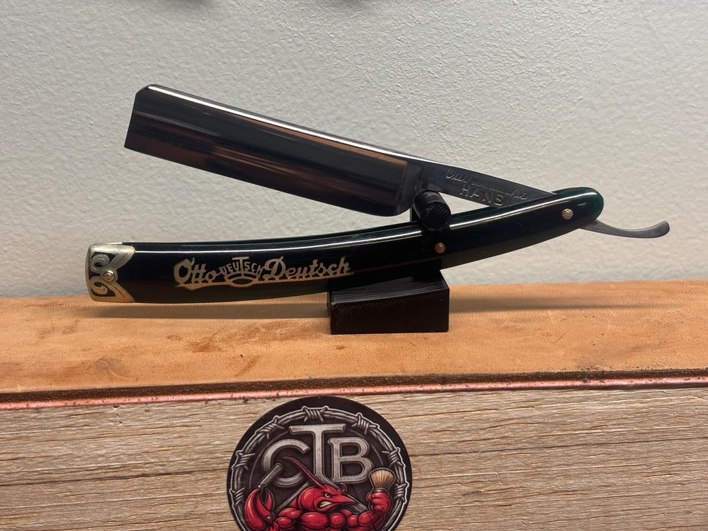 Otto Deutsch’s “Hans” Straight Razor